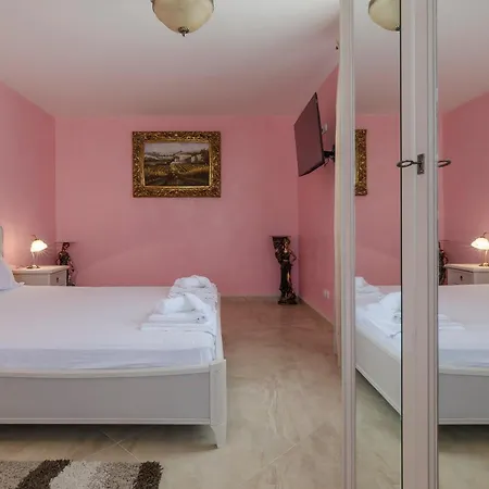 Golf Villa