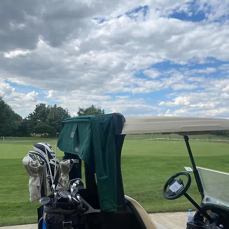 Golf بالشيك